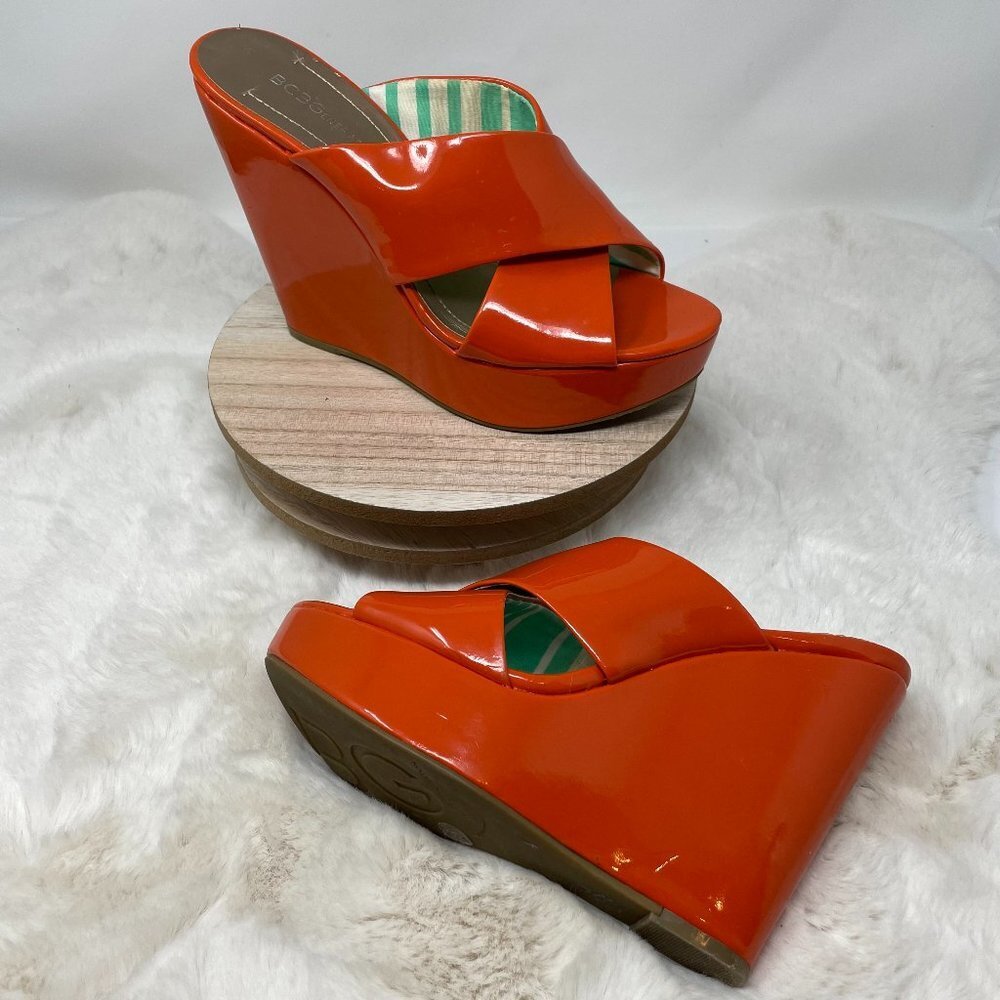 BCBGeneration patent leather orange wedges 6.5 2010 vibes